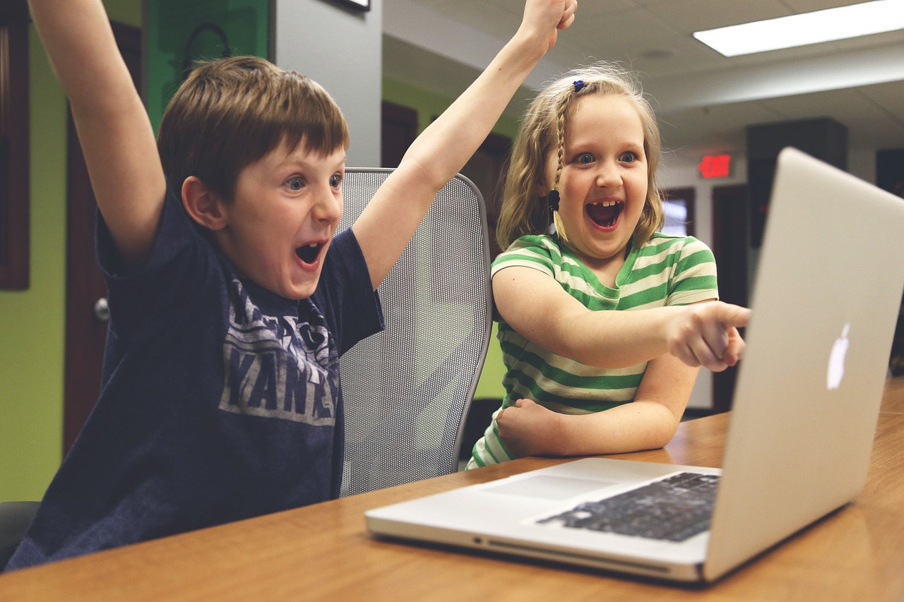 9 najlepszych zajęć online dla dzieci